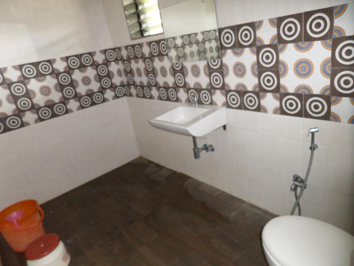 Atithi Farm House Hotel Borlai ภายนอก รูปภาพ